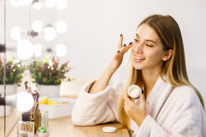 The Complete Guide to Peptide Moisturizers: What They Are, How They Work, and How to Choose the Right One